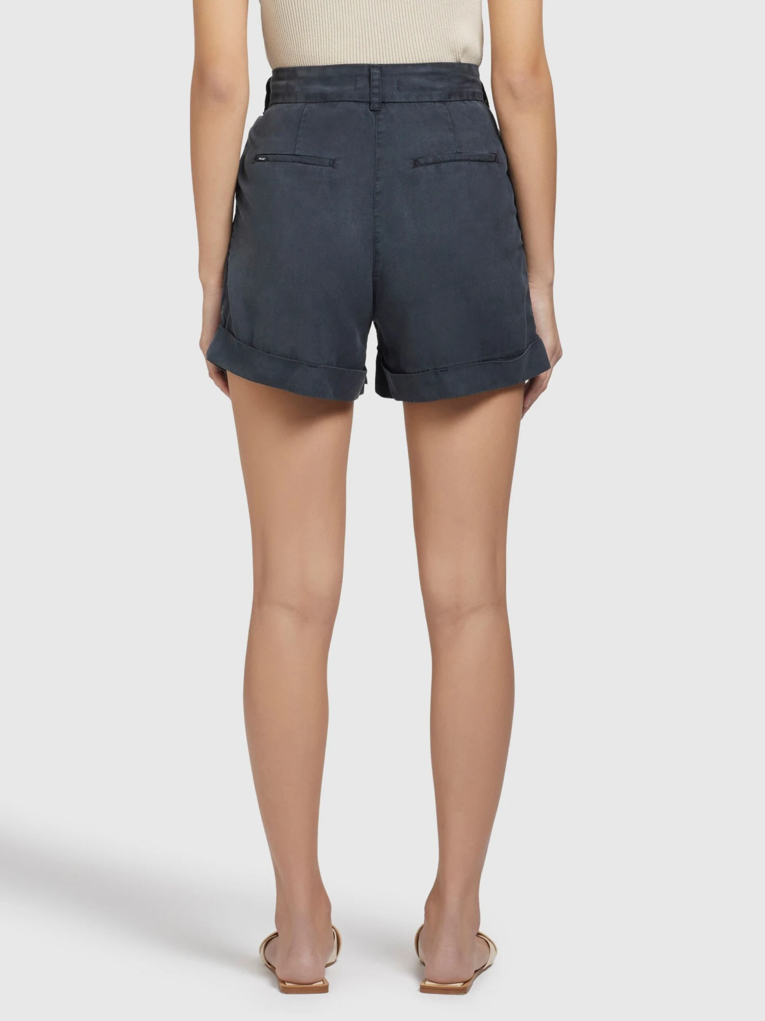 Khujo Shorts Loosefit Bandplooibroek Elida Dames Donkerblauw 4 Khujo Shorts Loosefit Bandplooibroek Elida Dames Donkerblauw - Afbeelding 4