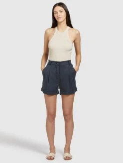 Khujo Shorts Loosefit Bandplooibroek Elida Dames Donkerblauw 13 Khujo Shorts Loosefit Bandplooibroek Elida Dames Donkerblauw -Kledingverkoopwinkel 1b2a19aa5add3a79099374f81e49f251