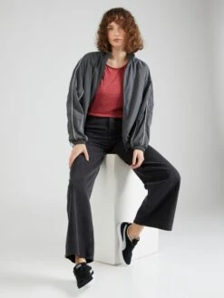 Ragwear T-shirts Shirt MINTT Dames Framboos -Kledingverkoopwinkel 487e8dce86d79bb81db6c58da33f301c