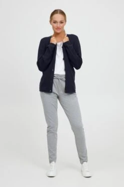 OXMO Vesten Gebreid Vest Helga Dames Marine -Kledingverkoopwinkel 758994bd08aec9bde53c033c256cb87d