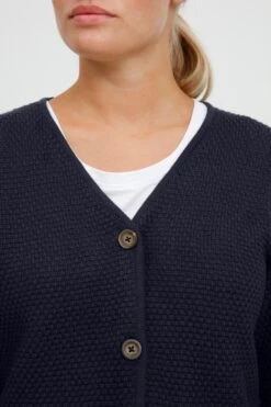 OXMO Vesten Gebreid Vest Helga Dames Marine -Kledingverkoopwinkel a3ee127738d8c337cf6dd44919e6f65e