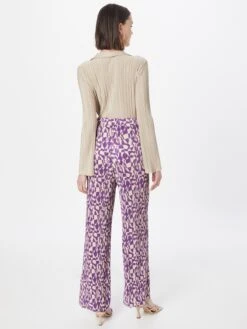Monki Pantalons Wide Leg Broek Dames Lila 8 Monki Pantalons Wide Leg Broek Dames Lila -Kledingverkoopwinkel d671a87a0ec68c03d94d90b831697867